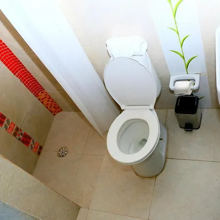 Apartamento De 2 Alcobas 2-19c Cerca Al Mar Con Aire Acondicionado Y Wifi Apartamento