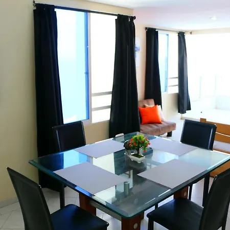 Apartamento De 2 Alcobas 2-19c Cerca Al Mar Con Aire Acondicionado Y Wifi Apartment